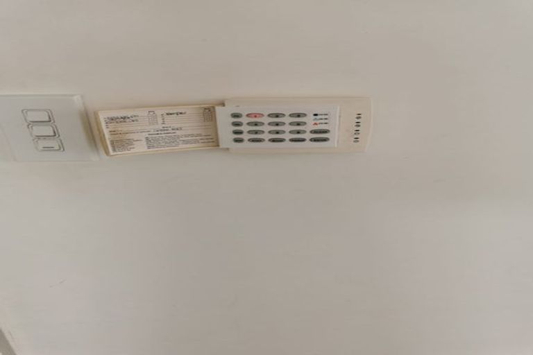 Photo of property in 70 Sturges Road, Henderson, Auckland, 0612