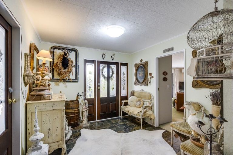 Photo of property in 153 Poraiti Road, Poraiti, Napier, 4182