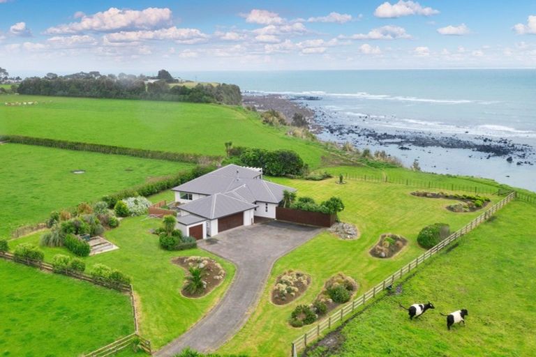 Photo of property in 72 Turangi Road, Motunui, Waitara, 4383