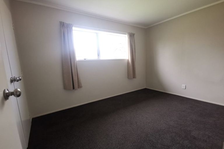 Photo of property in 2/462 Great South Road, Opaheke, Papakura, 2113