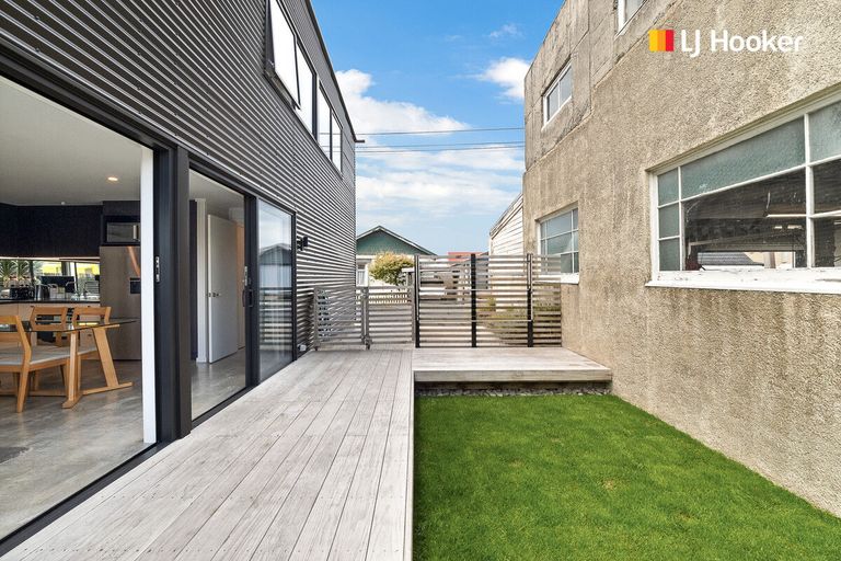 Photo of property in 108 Oxford Street, South Dunedin, Dunedin, 9012