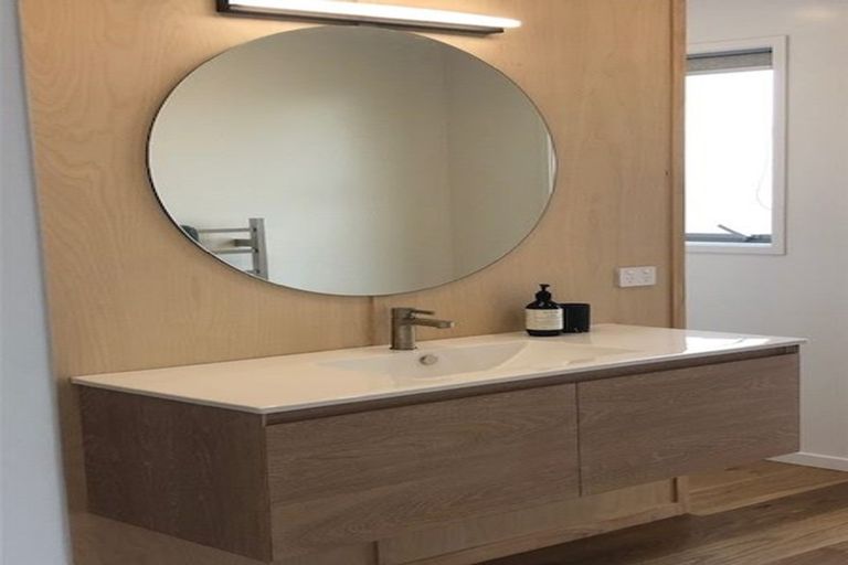 Photo of property in 8b Ngatai Road, Otumoetai, Tauranga, 3110