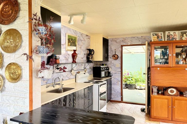 Photo of property in 42 Jessop Street, South Hill, Oamaru, 9400