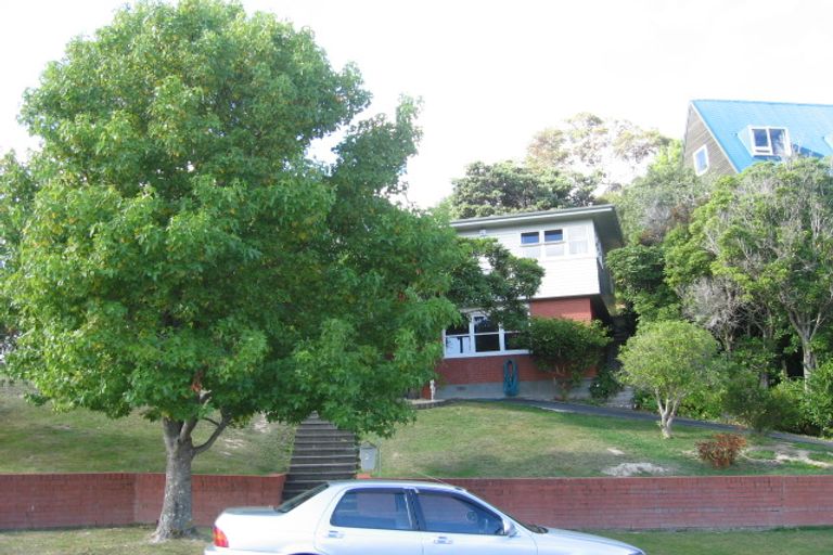 Photo of property in 2 Kenilworth Grove, Silverstream, Upper Hutt, 5019