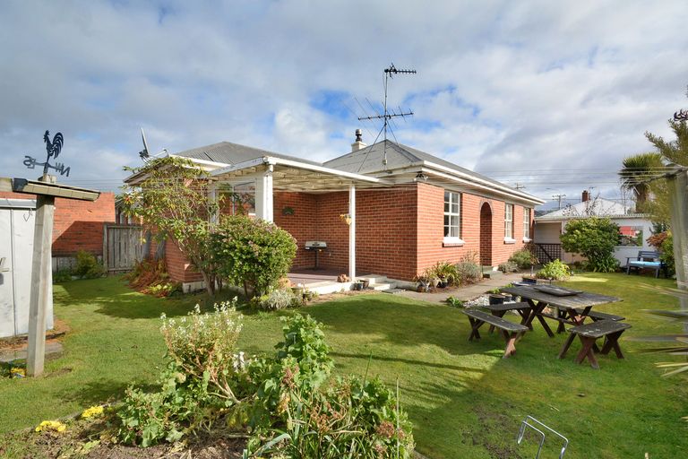 Photo of property in 137a Bay View Road, South Dunedin, Dunedin, 9012