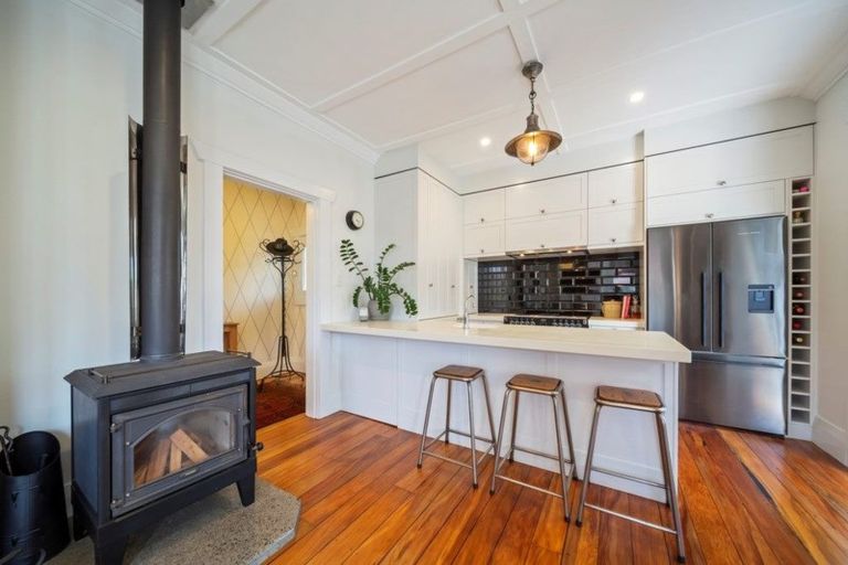 Photo of property in 1 Bell Street, Welbourn, New Plymouth, 4310