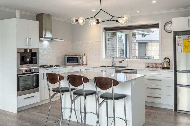 Photo of property in 4 Mckerrow Place, Featherston, 5710