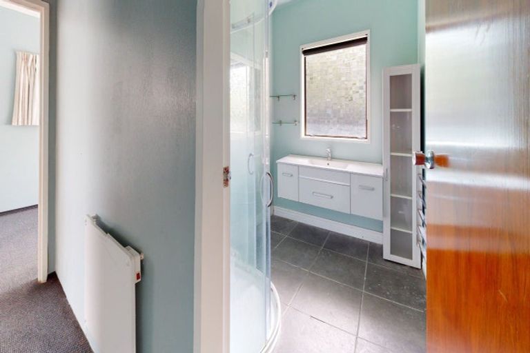 Photo of property in 3 Queen Street, Aramoho, Whanganui, 4500