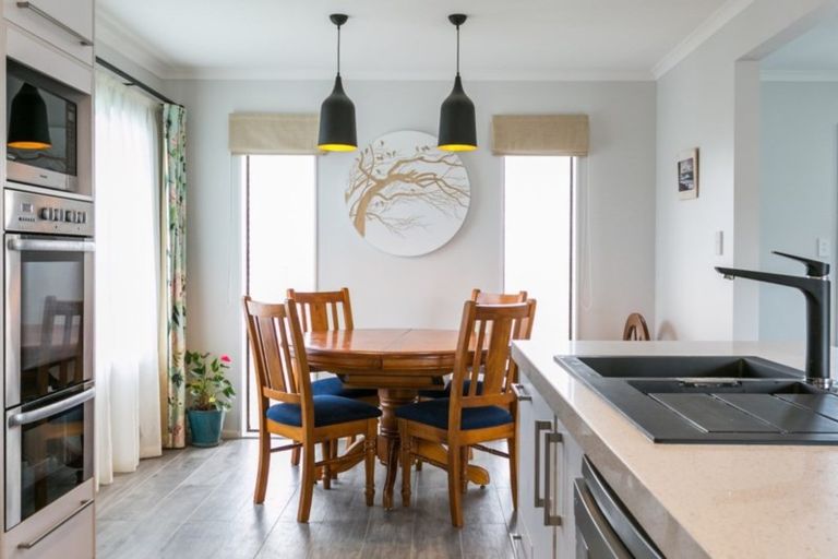 Photo of property in 56 Spriggs Crescent, Greenmeadows, Napier, 4112