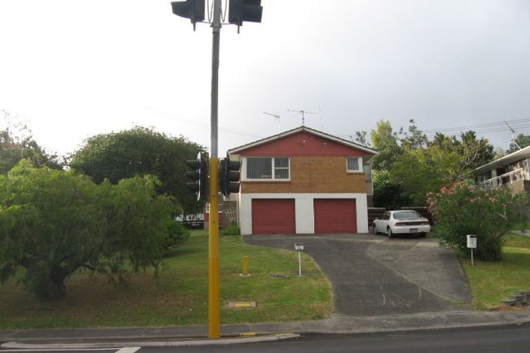 Photo of property in 1/97 Archers Road, Hillcrest, Auckland, 0629