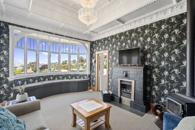 Photo of property in 366 Devon Street West, Lynmouth, New Plymouth, 4310