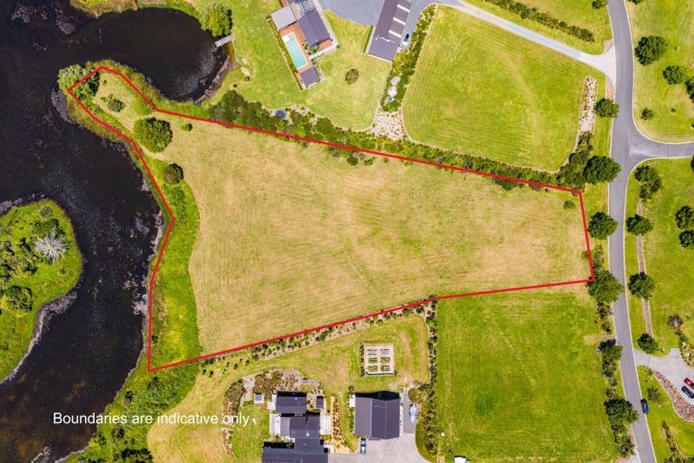 Photo of property in 48 Robert Hastie Drive, Mangawhai, 0573