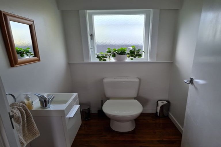 Photo of property in 286a Rangatira Road, Beach Haven, Auckland, 0626