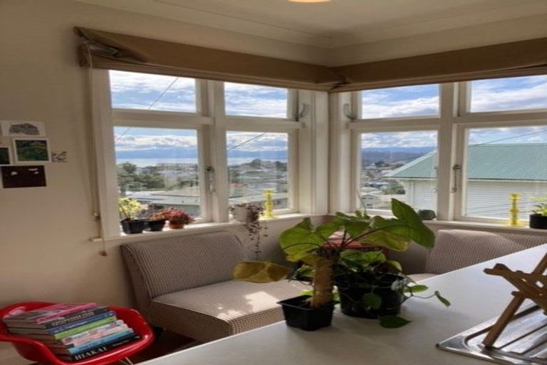 Photo of property in 77 Todman Street, Brooklyn, Wellington, 6021