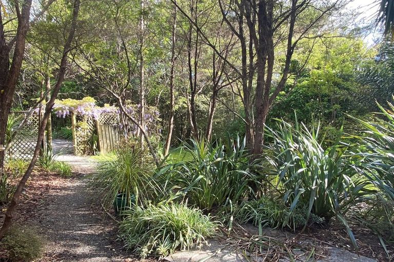 Photo of property in 92 Frost Road, Leigh, Warkworth, 0985