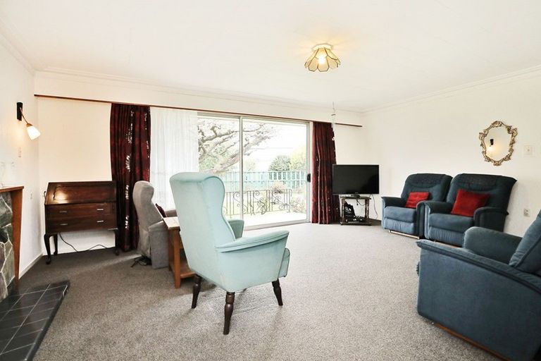 Photo of property in 73 Dunlop Street, Wallacetown, 9816