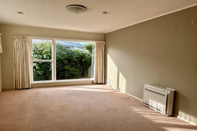 Photo of property in 60 Karamu Crescent, Wainuiomata, Lower Hutt, 5014