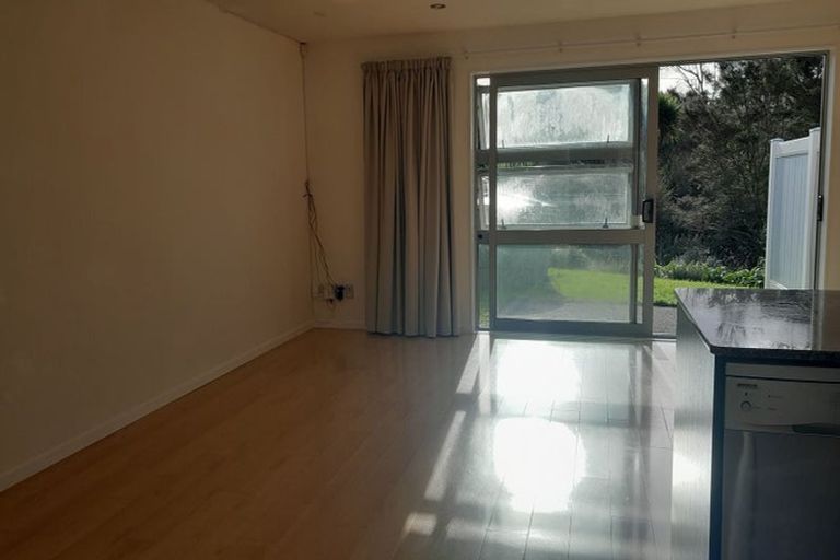 Photo of property in 48 Sherrybrooke Place, Sunnyvale, Auckland, 0612