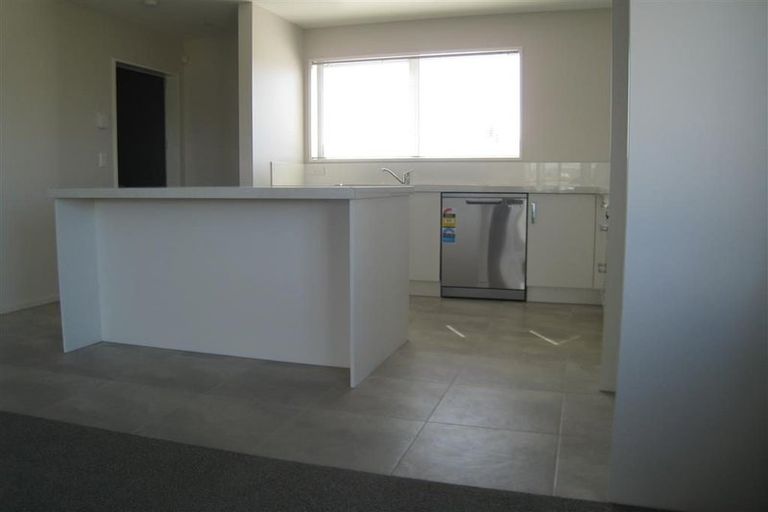 Photo of property in 16 Hurutini Way, Halswell, Christchurch, 8025