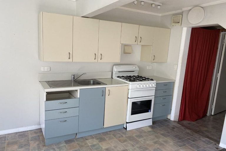 Photo of property in 32 Allen Terrace, Tawa, Wellington, 5028