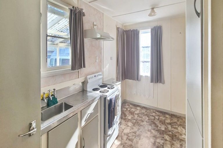 Photo of property in 6 Wilson Road, Hunterville, 4730