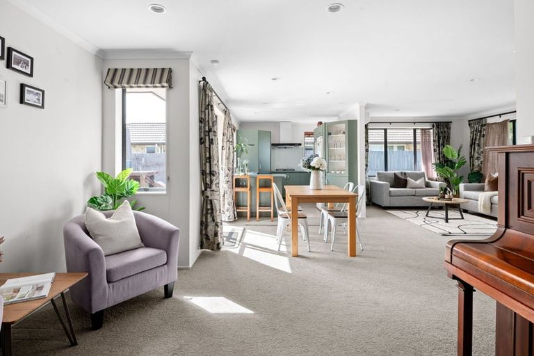 Photo of property in 3 Carisbrook Place, Rototuna North, Hamilton, 3210