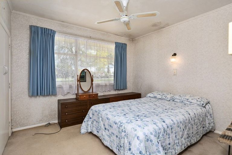 Photo of property in 234 Shakespeare Street, Leamington, Cambridge, 3432