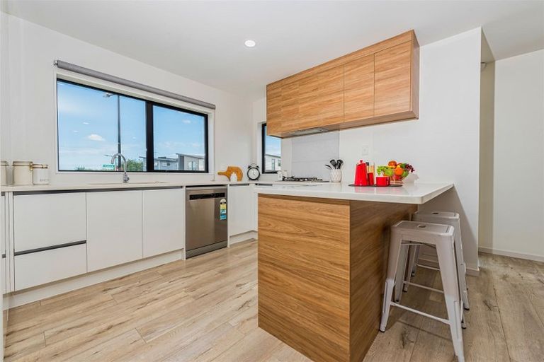 Photo of property in 2 Aviation Drive, Hobsonville, Auckland, 0616