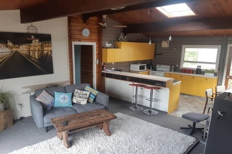 Photo of property in 17 Howe Street, New Brighton, Christchurch, 8083