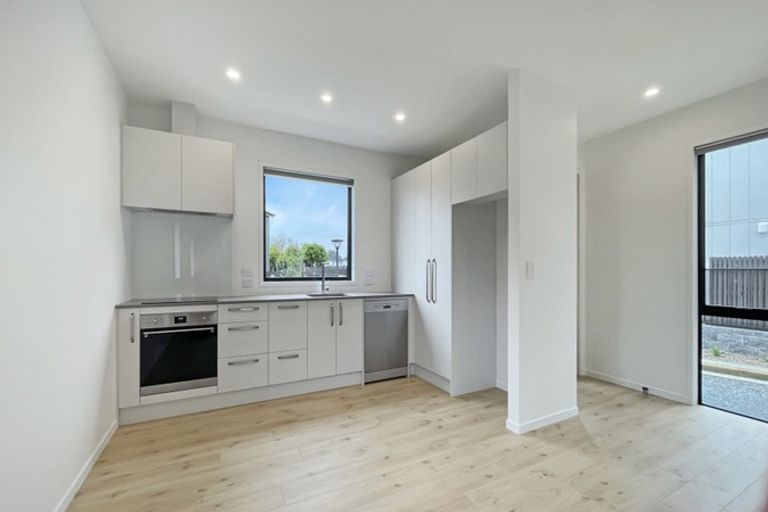 Photo of property in 11 Ara Reti, Mangere, Auckland, 2022