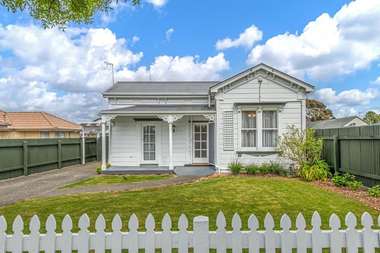 Photo of property in 162 Ruahine Street, Roslyn, Palmerston North, 4414