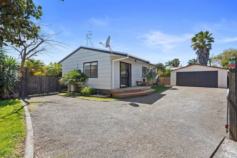 Photo of property in 4b Novelle Grove, Papamoa Beach, Papamoa, 3118