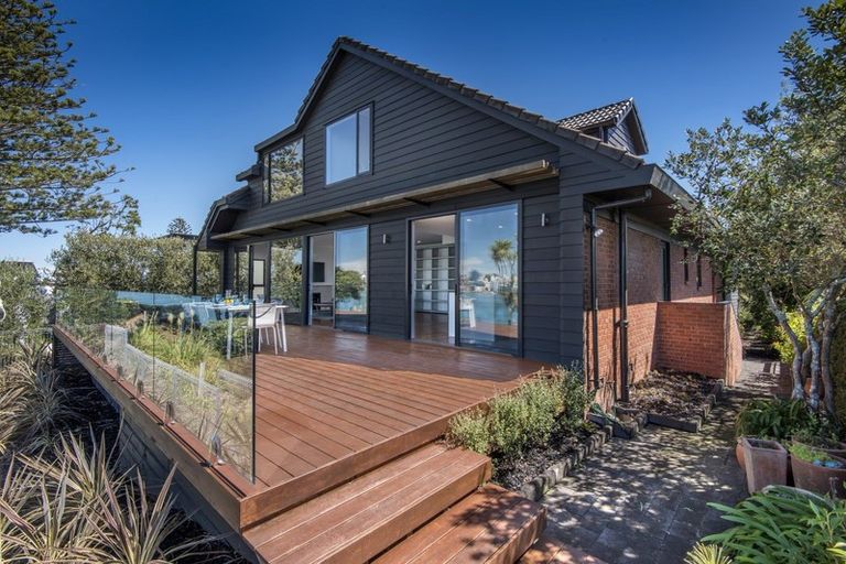 Photo of property in 79a Stanley Point Road, Stanley Point, Auckland, 0624