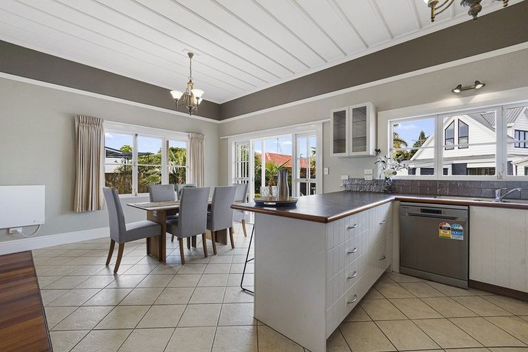 Photo of property in 43 Vogel Street, Cambridge, 3434