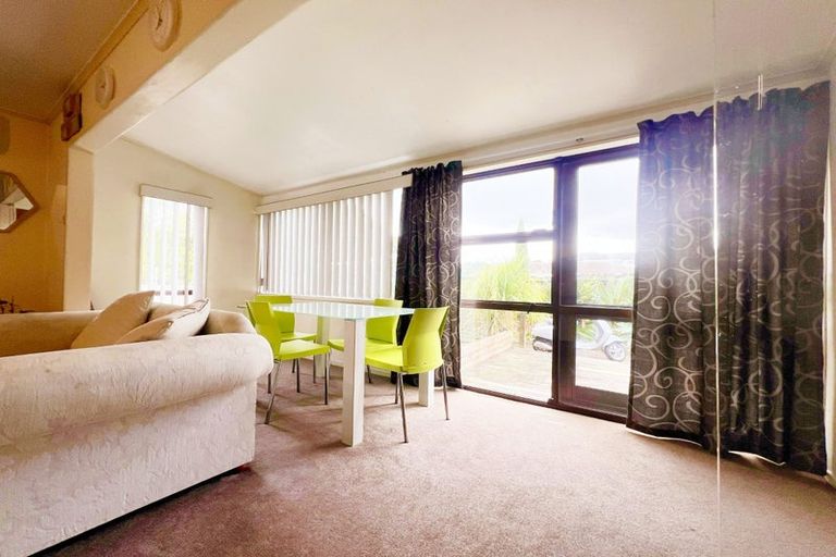 Photo of property in 2/87 Hillsborough Road, Hillsborough, Auckland, 1042