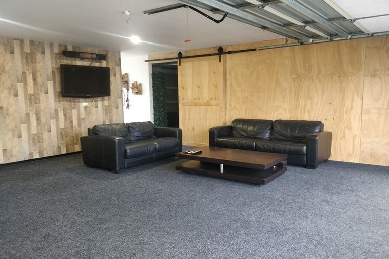 Photo of property in 2 Moeraki Place, Hei Hei, Christchurch, 8042