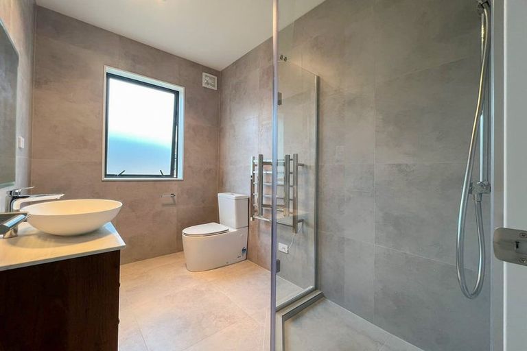 Photo of property in 11a Pax Avenue, Forrest Hill, Auckland, 0620