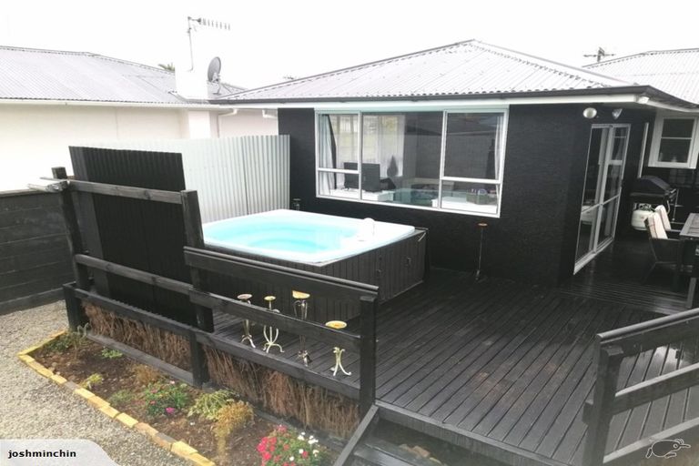 Photo of property in 11 Kettle Avenue, Awapuni, Palmerston North, 4412