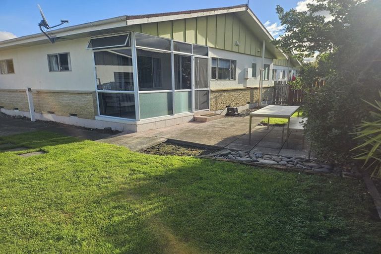 Photo of property in 3/166 Gloucester Street, Taradale, Napier, 4112