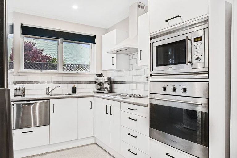 Photo of property in 2/47 Elizabeth Street, Riccarton, Christchurch, 8041