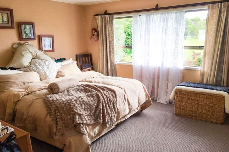 Photo of property in 1/36 Pukeroa Place, Papakura, 2110