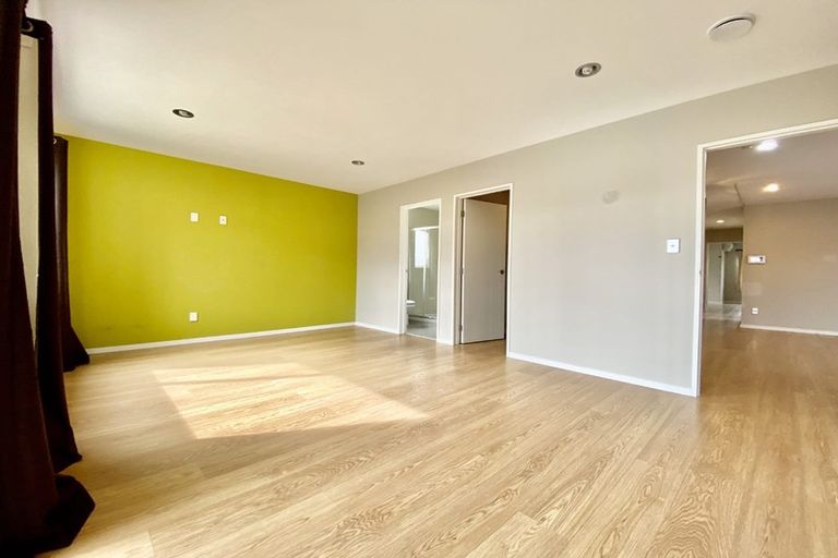 Photo of property in 65 Kerrykeel Drive, Flat Bush, Auckland, 2019