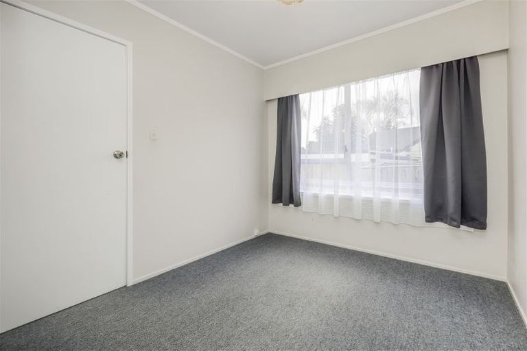 Photo of property in 1/10 Gloaming Place, Conifer Grove, Takanini, 2112