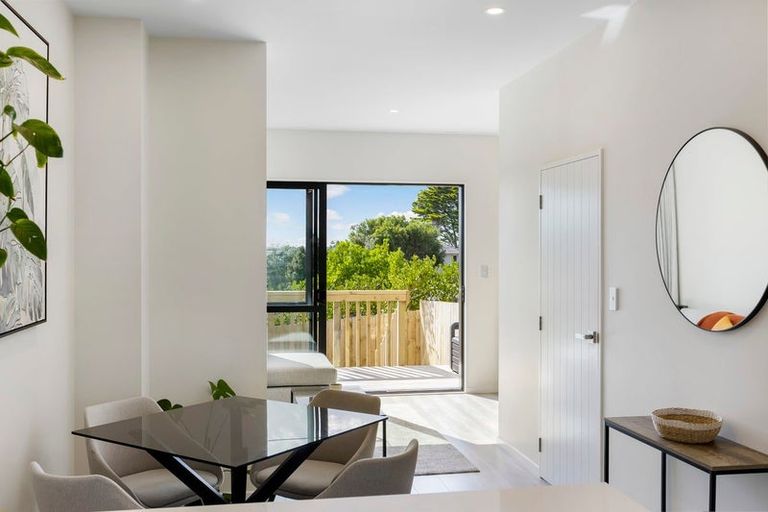 Photo of property in 4/16 Albany Highway, Greenhithe, Auckland, 0632