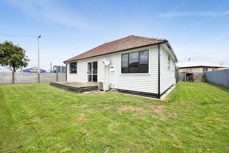 Photo of property in 391 Waihi Road, Normanby, Hawera, 4614