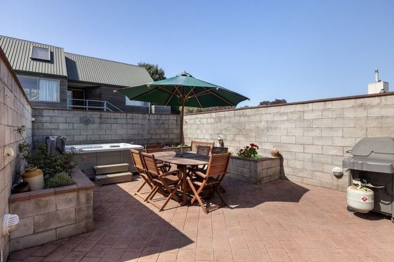 Photo of property in 25 Wells Avenue, Mount Maunganui, 3116