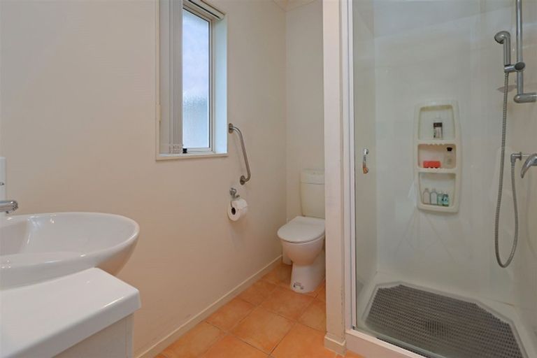 Photo of property in 3 Somerton Rise, Henderson, Auckland, 0612