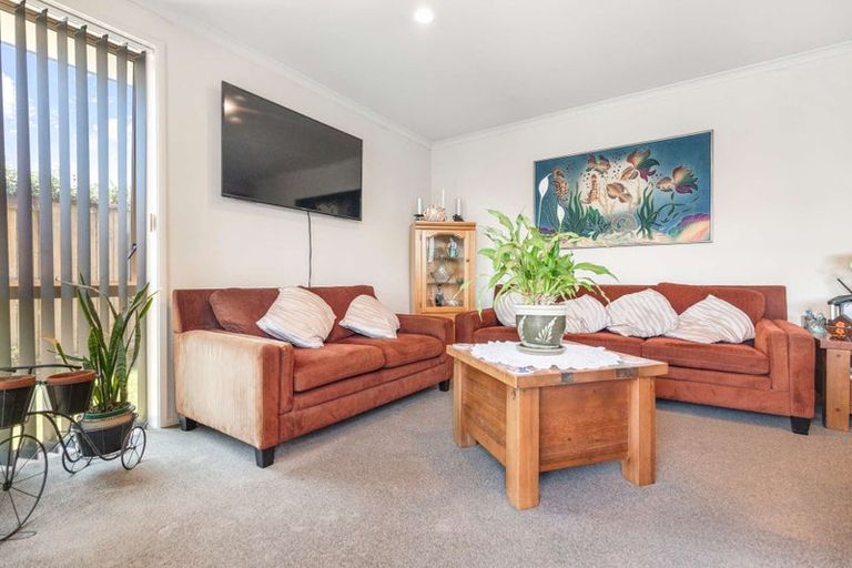 Photo of property in 99 Doncaster Drive, Papamoa Beach, Papamoa, 3118