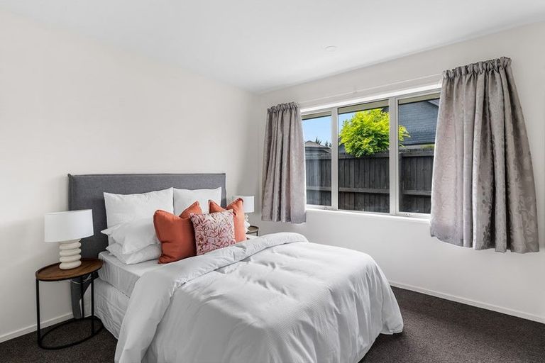 Photo of property in 37 Dunlops Crescent, Bottle Lake, Christchurch, 8083