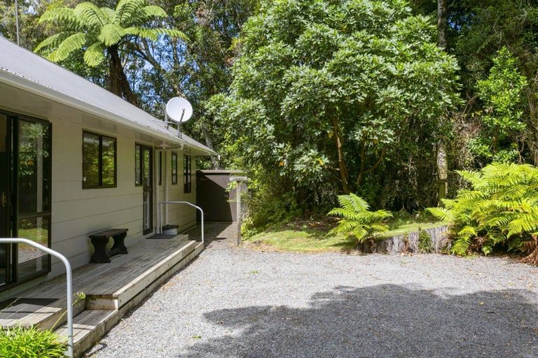 Photo of property in 73 Kaiuru Avenue, Pukawa Bay, Turangi, 3381